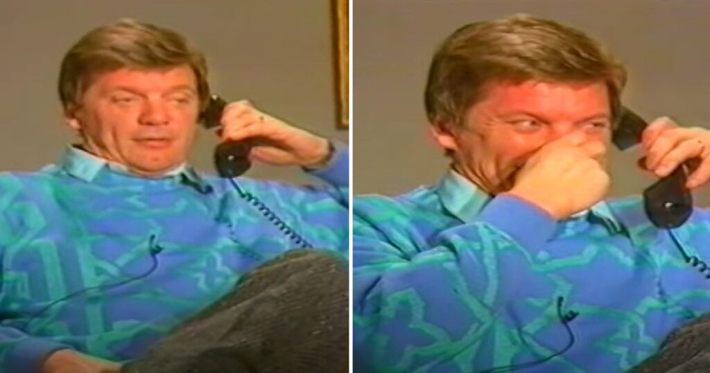 Busrigning: Bengt Bedrup (Bosse Parnevik) ringer Malena Ivarsson